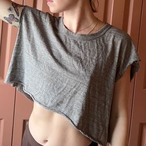 Basic cropped muscle tee